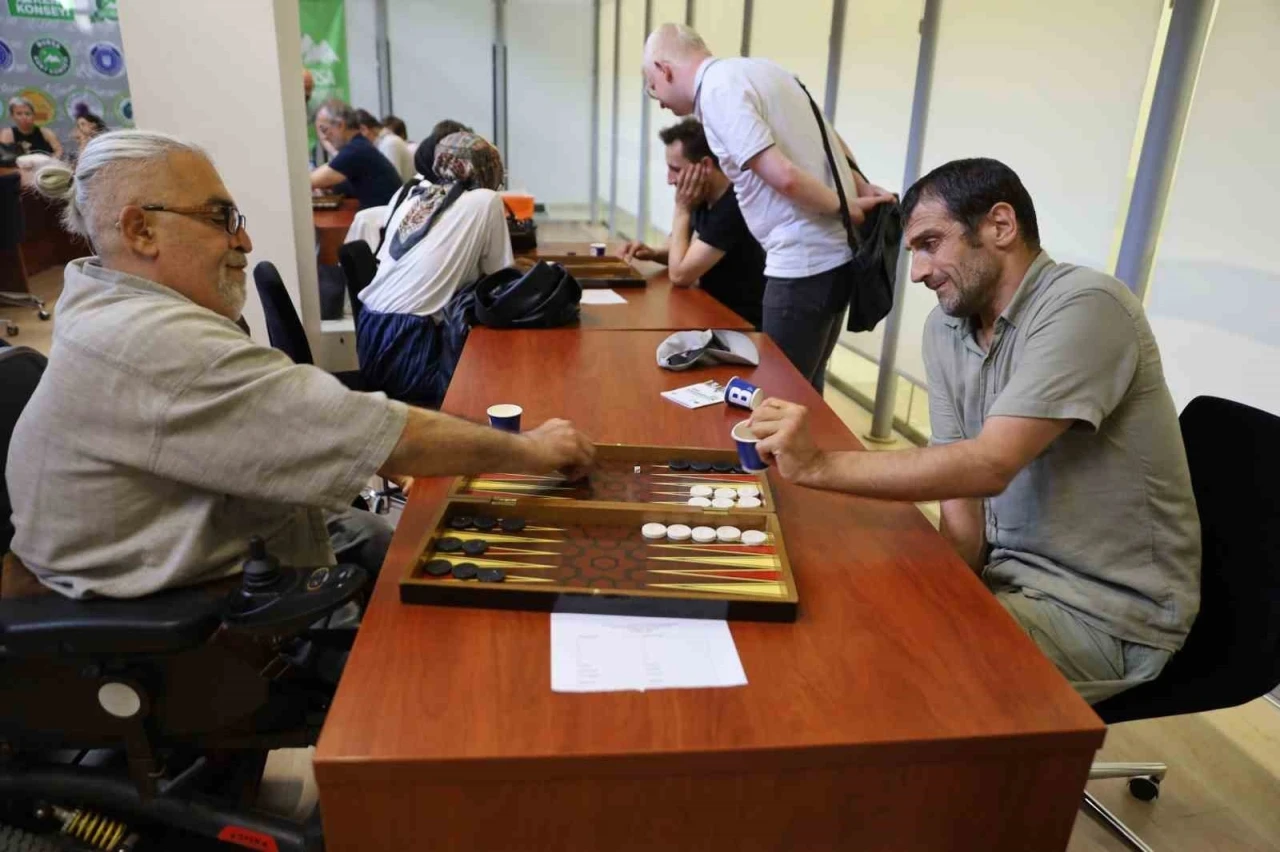 Bursa’da zarlar eşitlik için atıldı

