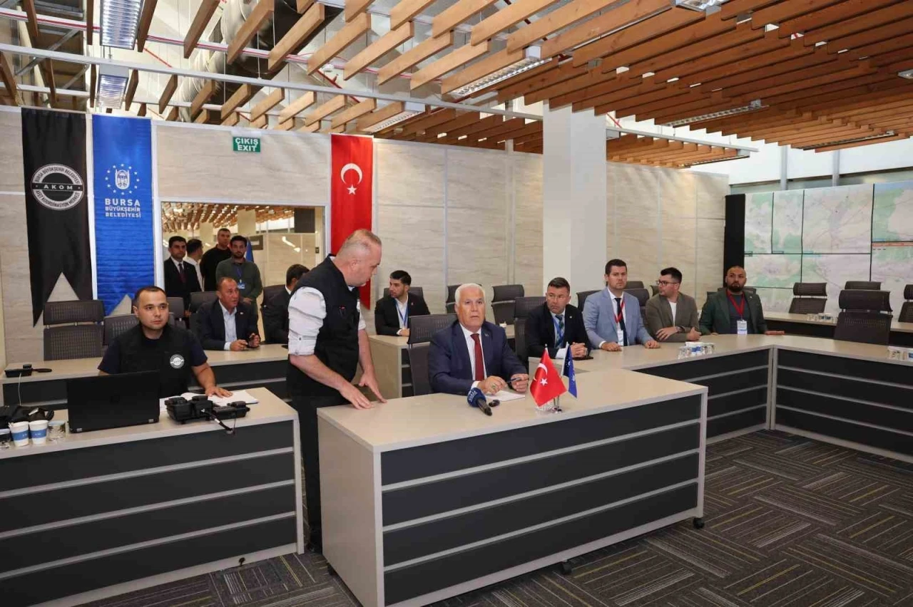 Bursa’daki orman yangınına müdahale sürüyor
