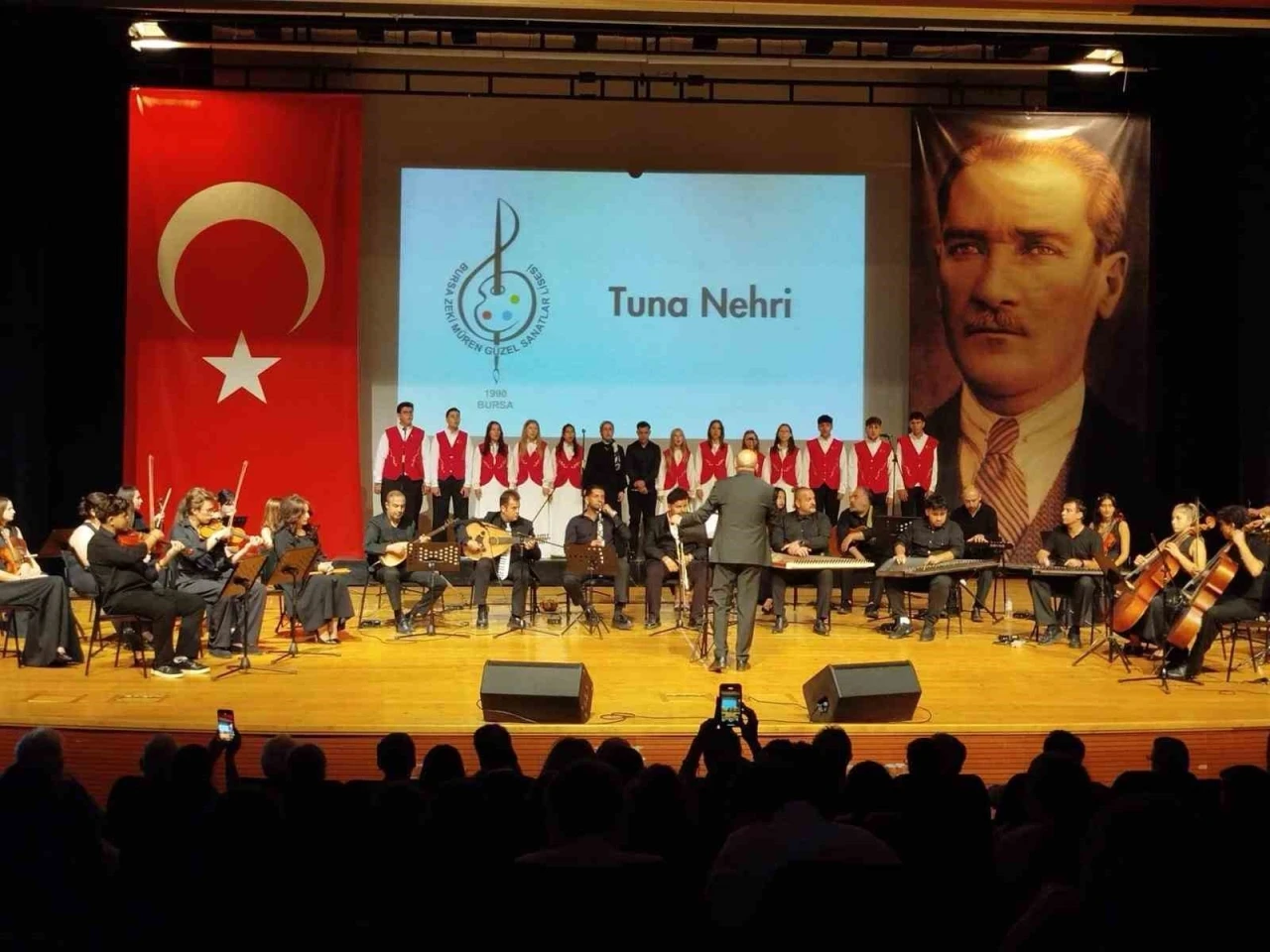 Bursa&rsquo;nın kayıp ezgileri 15 Temmuz destanıyla yankılandı
