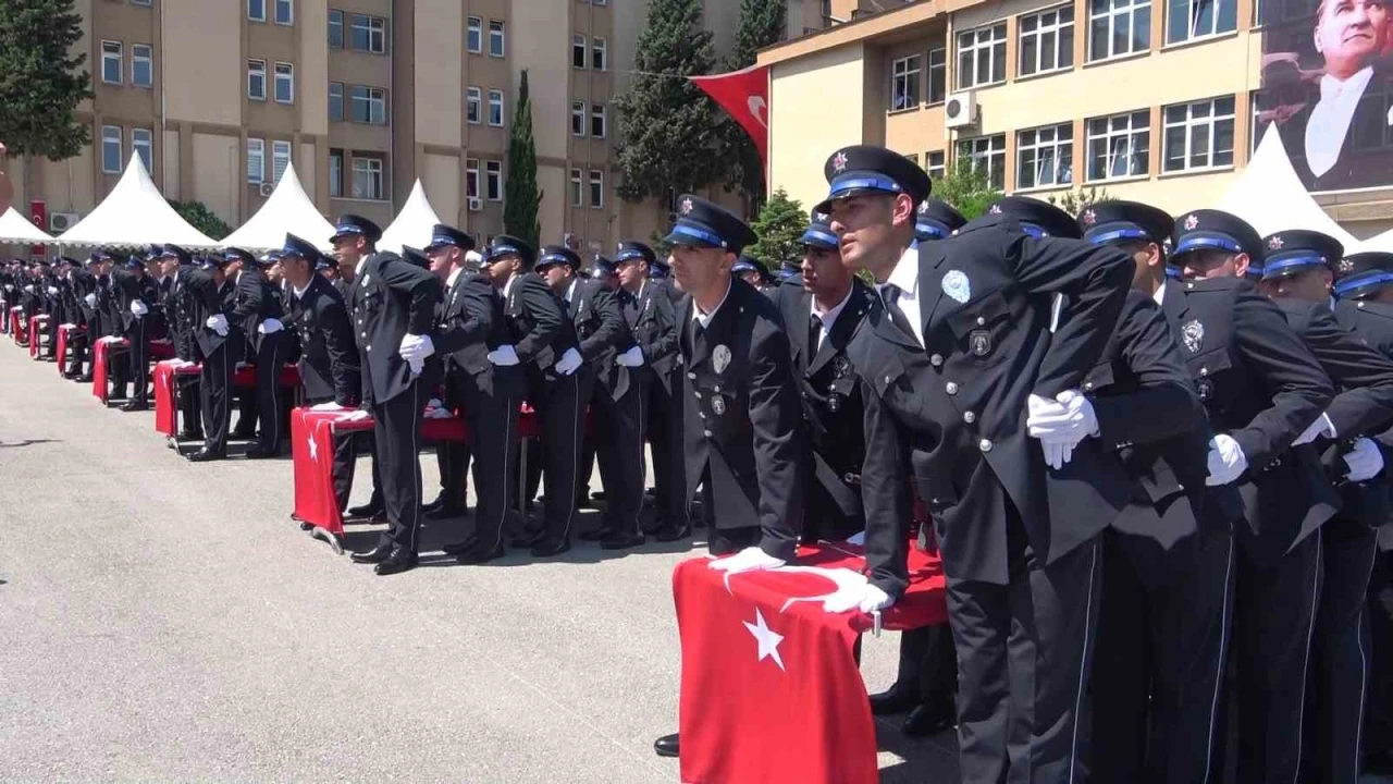 Bursa POMEM&rsquo;de 32. d&ouml;nem mezuniyet coşkusu
