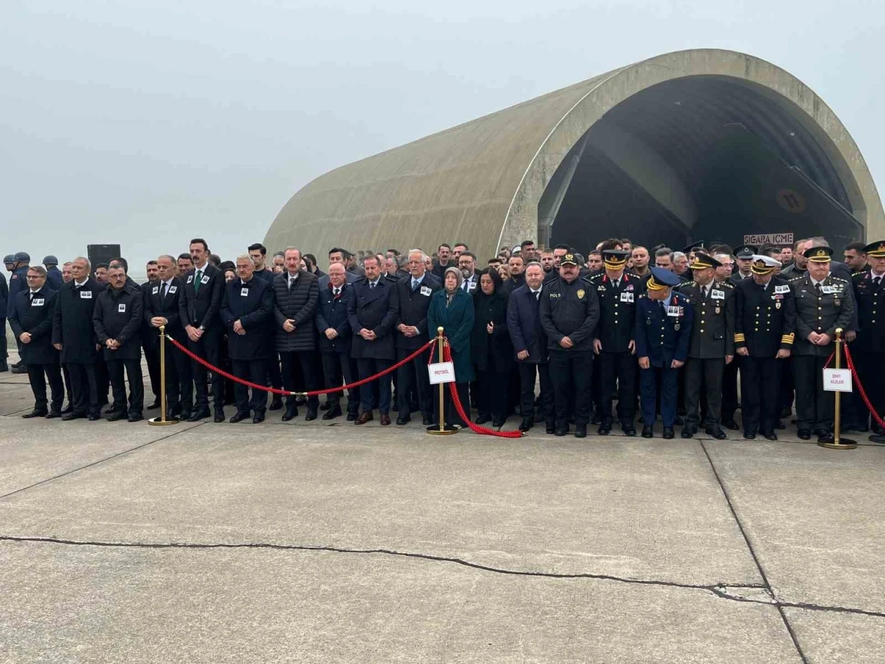 Bursa şehitlerine sis engeli...Şehitleri taşıyan uçak sisten dolayı Bursa’yı pas geçti
