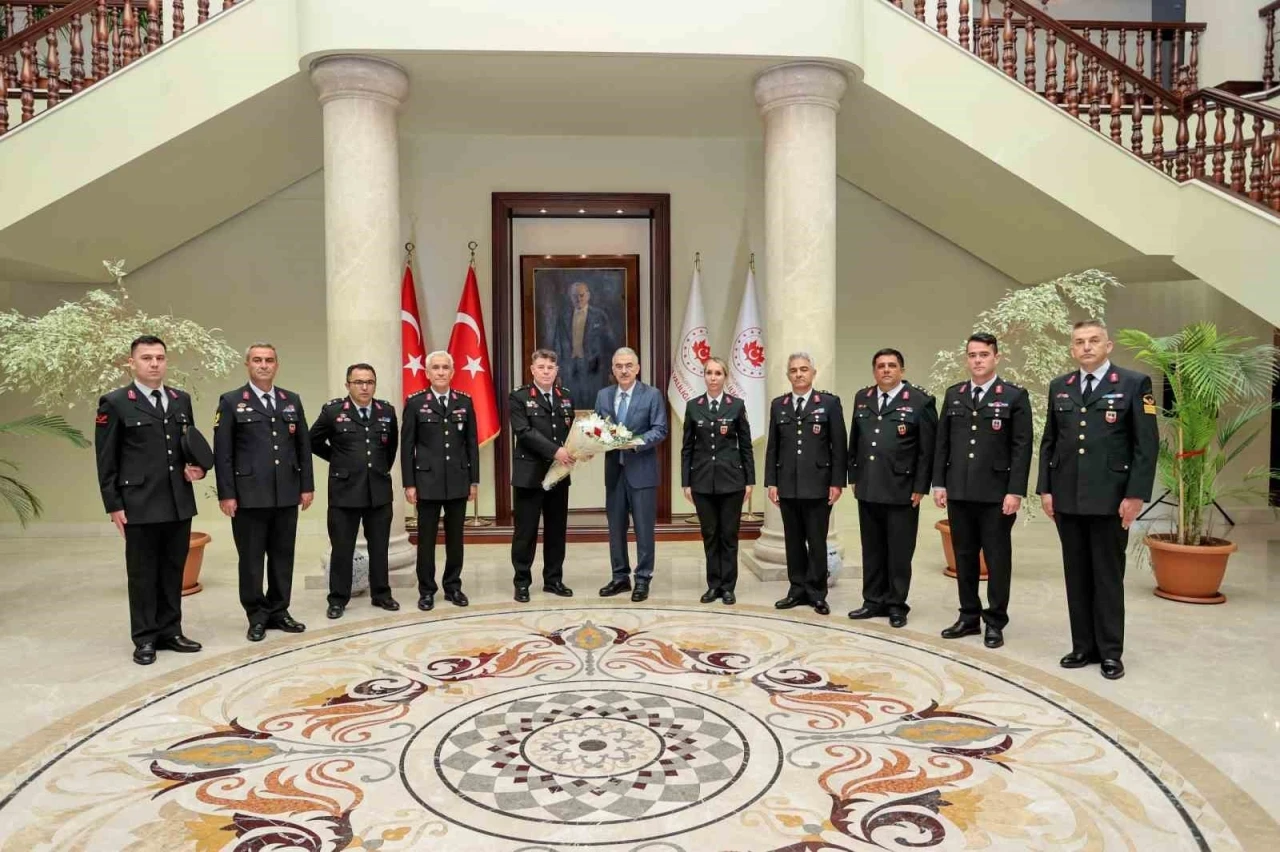 Bursa Valisi Erol Ayyıldız, jandarma teşkilatının 186. kuruluş yılını kutladı
