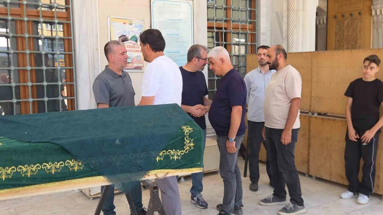 Bursalı iş adamının l&ouml;semi tedavisi g&ouml;ren kızı hayatını kaybetti
