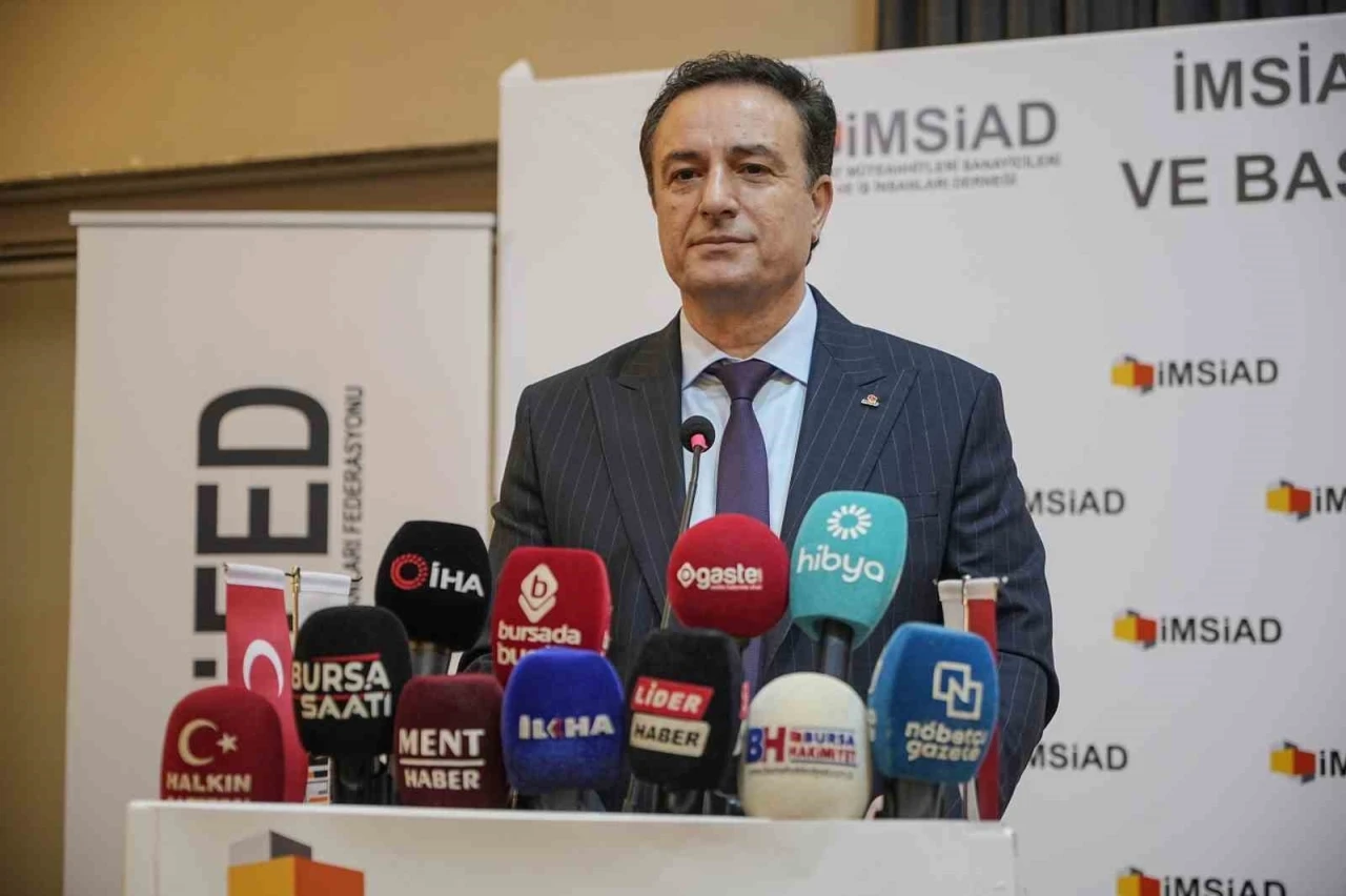 Bursalı müteahhitler dönüşüm için "yarısı bizden" kampanyası istiyor
