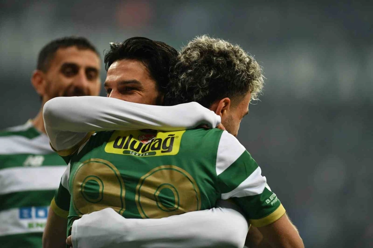 Bursaspor, Ankara Demirspor’u 4-0 mağlup etti
