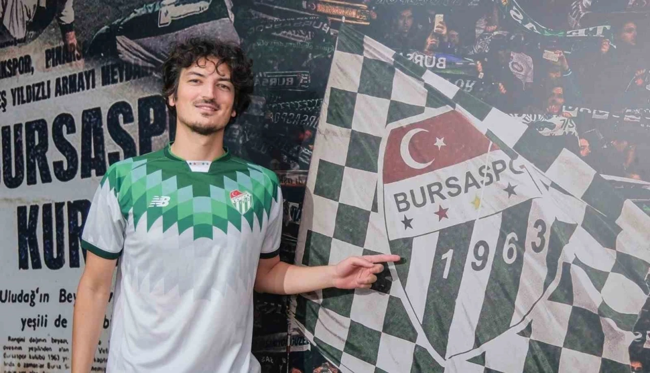 Bursaspor’da Furkan Emre Ünver ile sözleşme yenilendi
