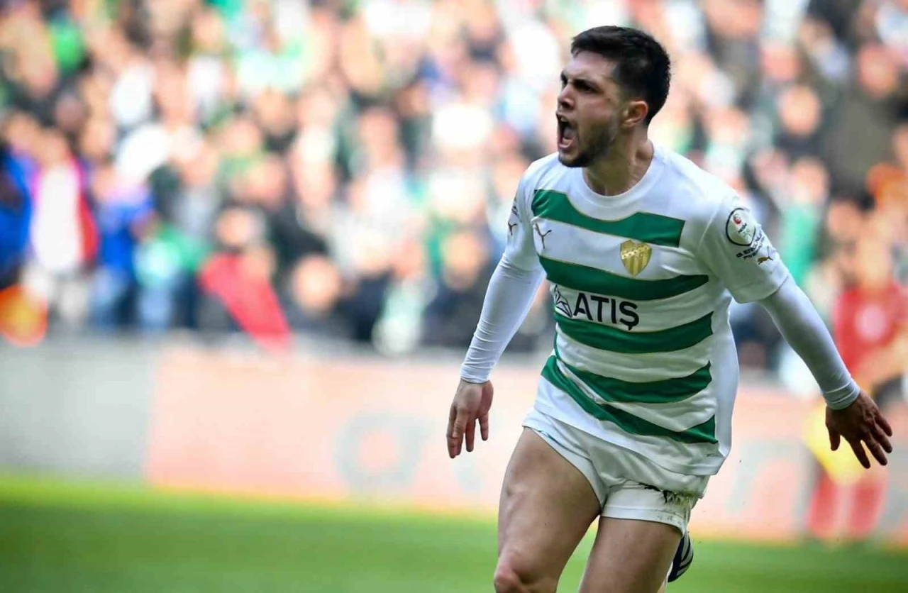 Bursaspor’da Vefa Temel ve Berkan Mahmut Keskin’e veda
