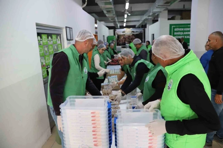 B&uuml;y&uuml;k&ccedil;ekmece Belediyesi&rsquo;nden ilk&ouml;ğretim &ouml;ğrencilerine beslenme desteği
