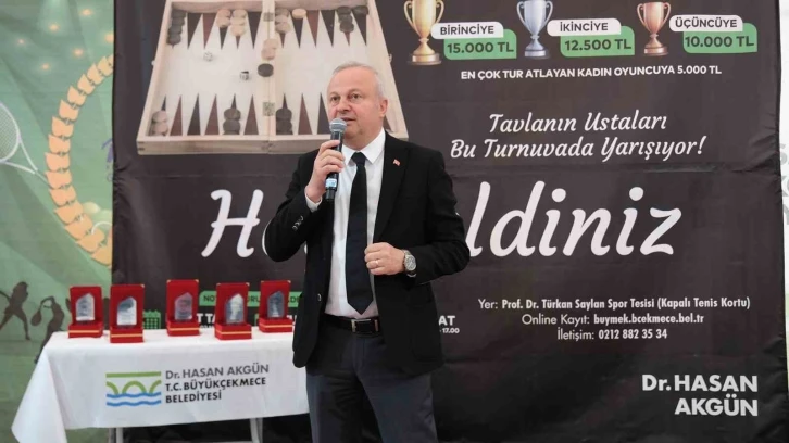 Büyükçekmece’de kıran kırana tavla turnuvası heyecanı
