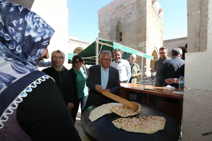 Büyükkılıç’tan 792 yıllık tarihi Sultanhanı’na davet