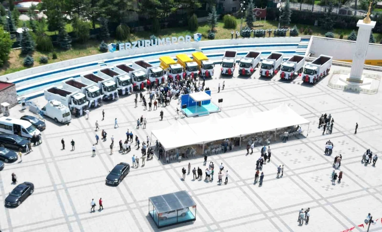 Büyükşehir 19. araç filosunu tanıttı

