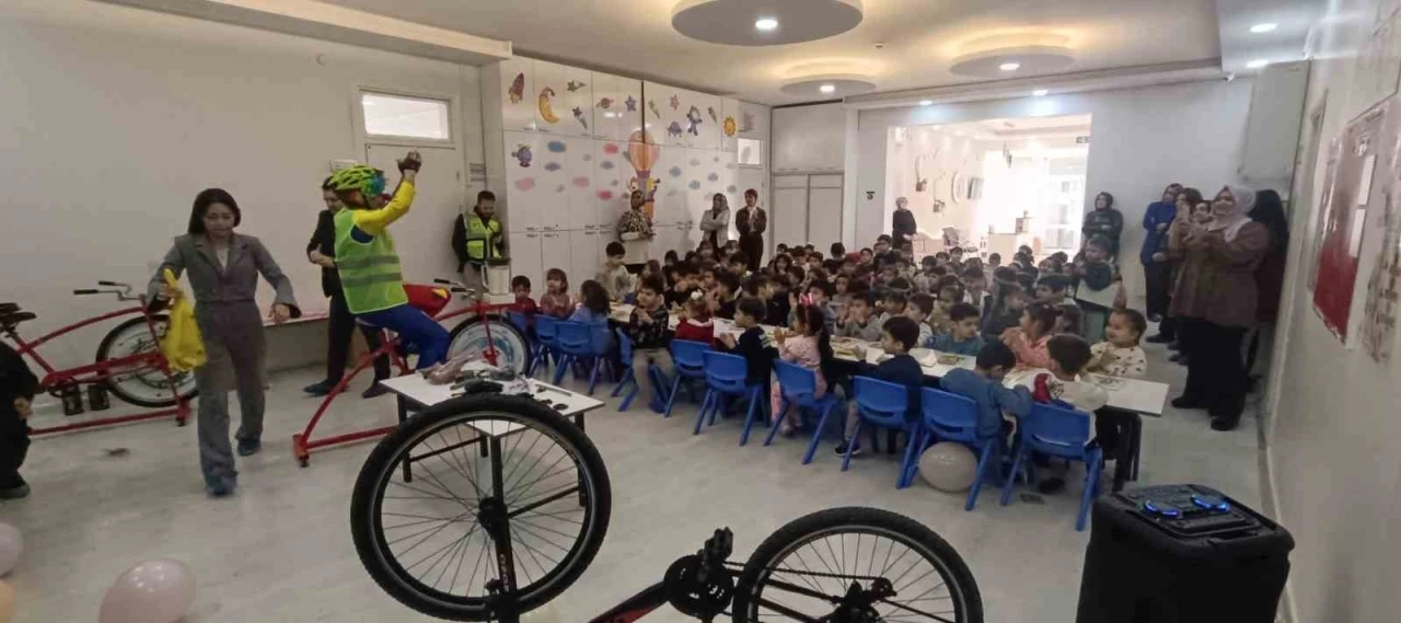 B&uuml;y&uuml;kşehir, Avrupa Bisiklet Başkenti Konya&rsquo;da anaokullarında bisiklet etkinlikleri başlattı
