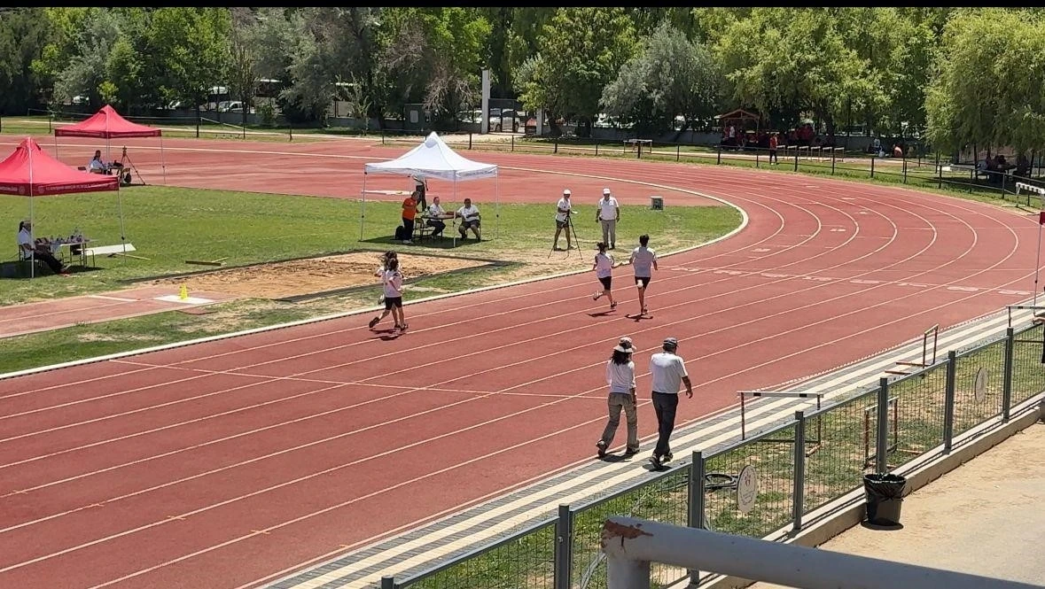 Büyükşehir Belediye Sporcuları büyük başarıya imza attı
