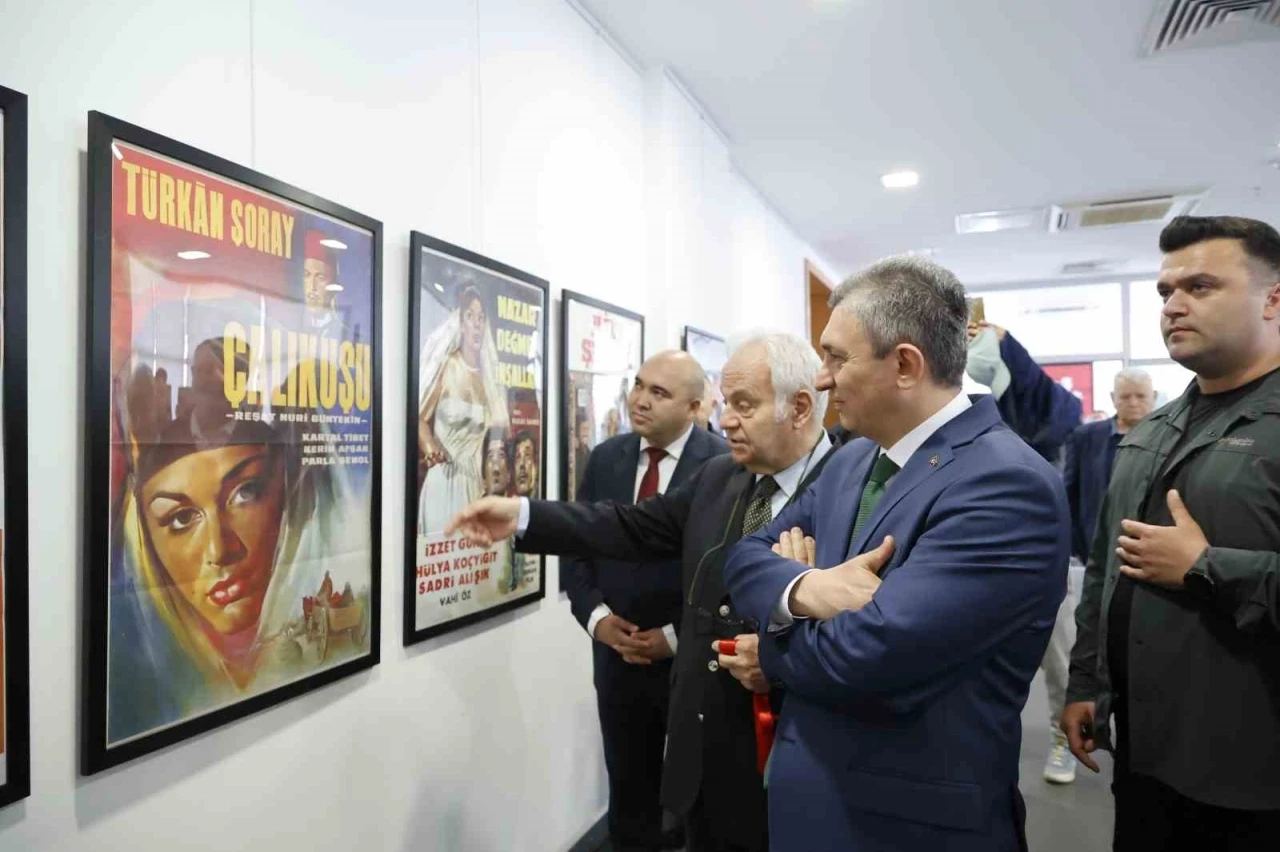B&uuml;y&uuml;kşehir Belediyesi&rsquo;nden "Yeşil&ccedil;am Film Afişleri Sergisi"
