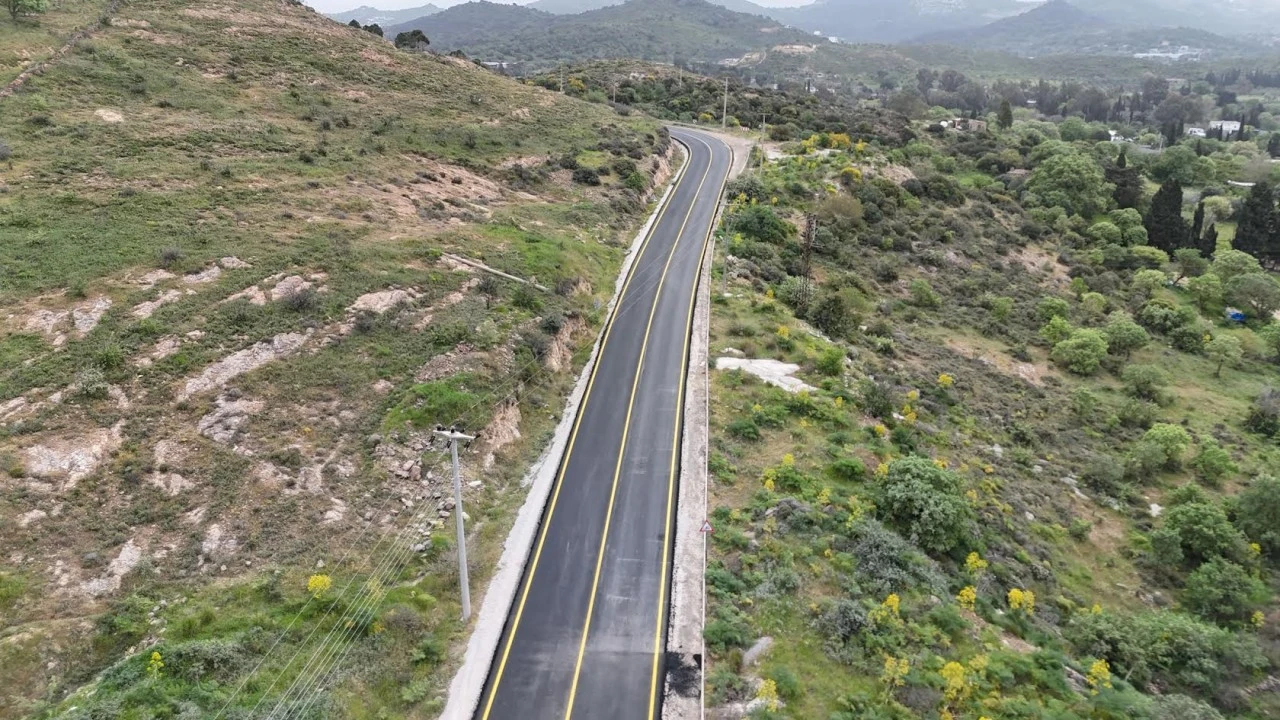 Büyükşehir'den 260 Km Yeni Yol Çizgisi