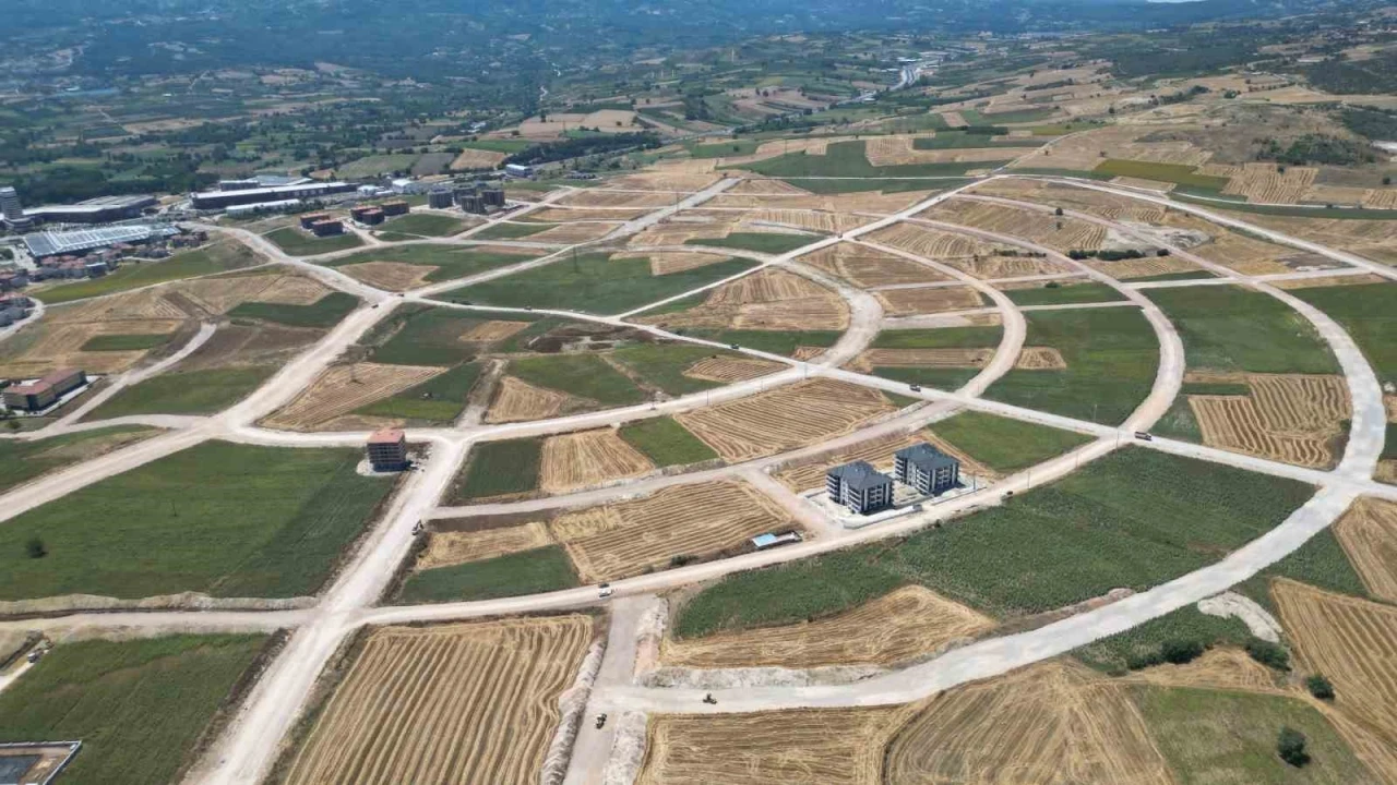 B&uuml;y&uuml;kşehir&rsquo;den İneg&ouml;l&rsquo;e 18 kilometre uzunluğunda yeni yol
