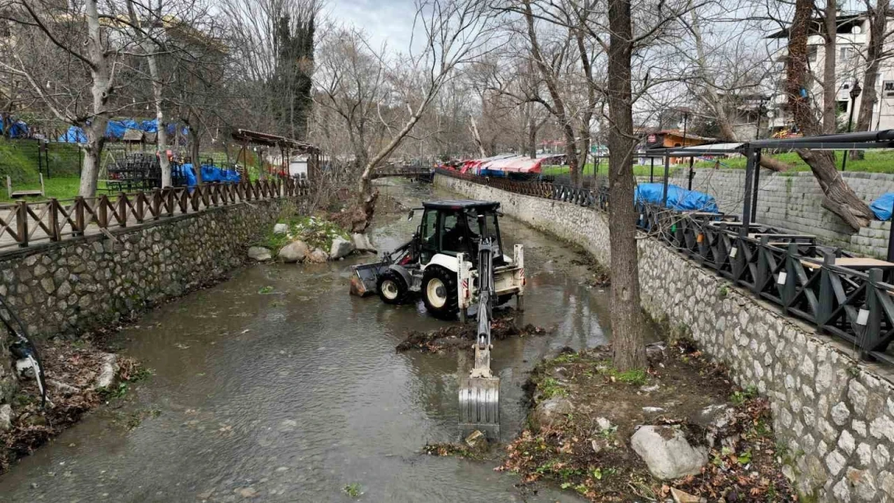B&uuml;y&uuml;kşehir&rsquo;den Misi&rsquo;de dere ve &ccedil;evre temizliği
