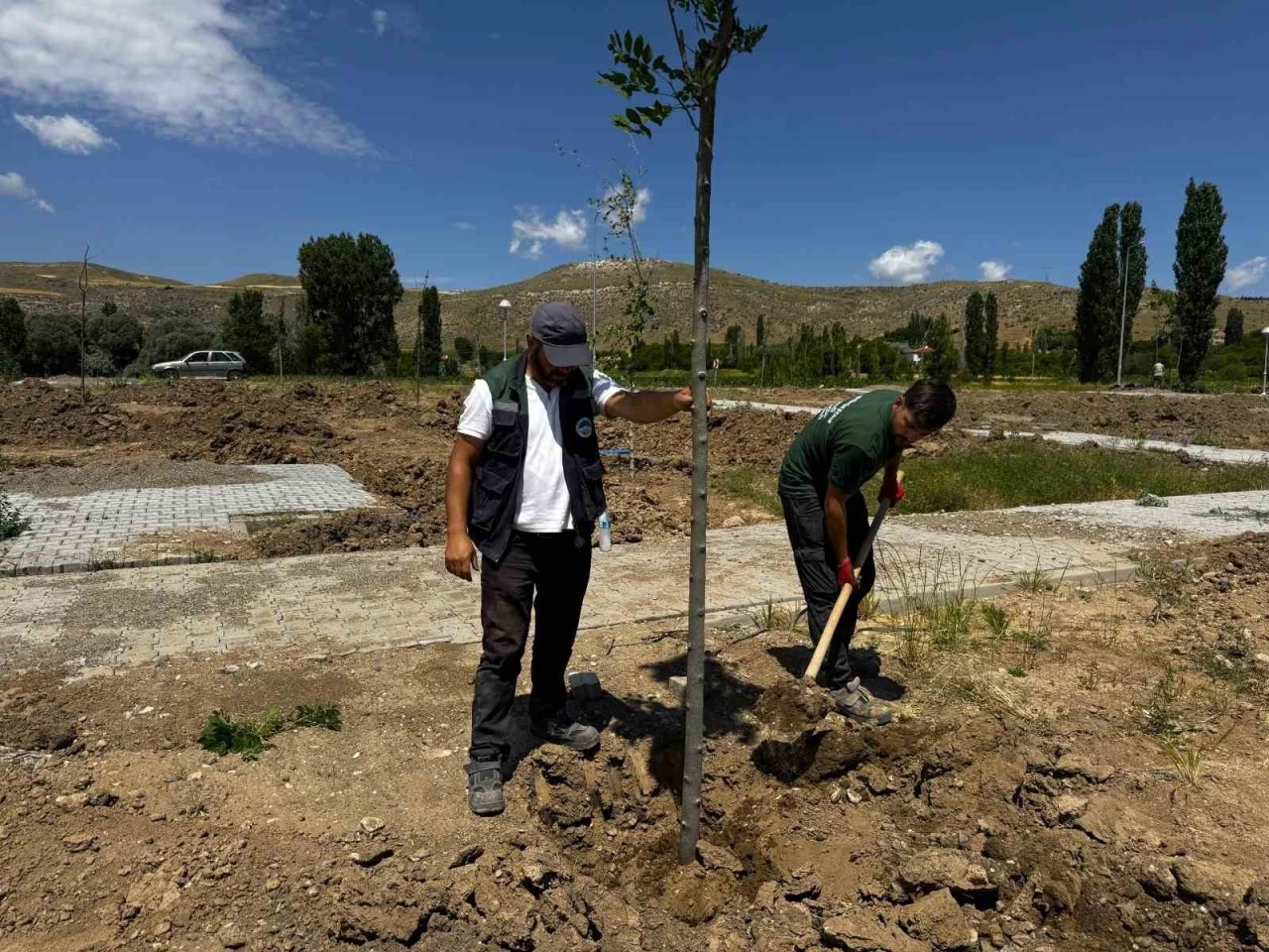 B&uuml;y&uuml;kşehir&rsquo;den Şahruh K&ouml;pr&uuml;s&uuml; yanına dev etkinlik alanı
