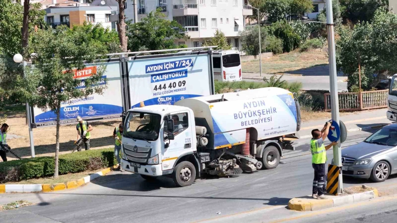Büyükşehir’den Söke’de bakım ve temizlik çalışması

