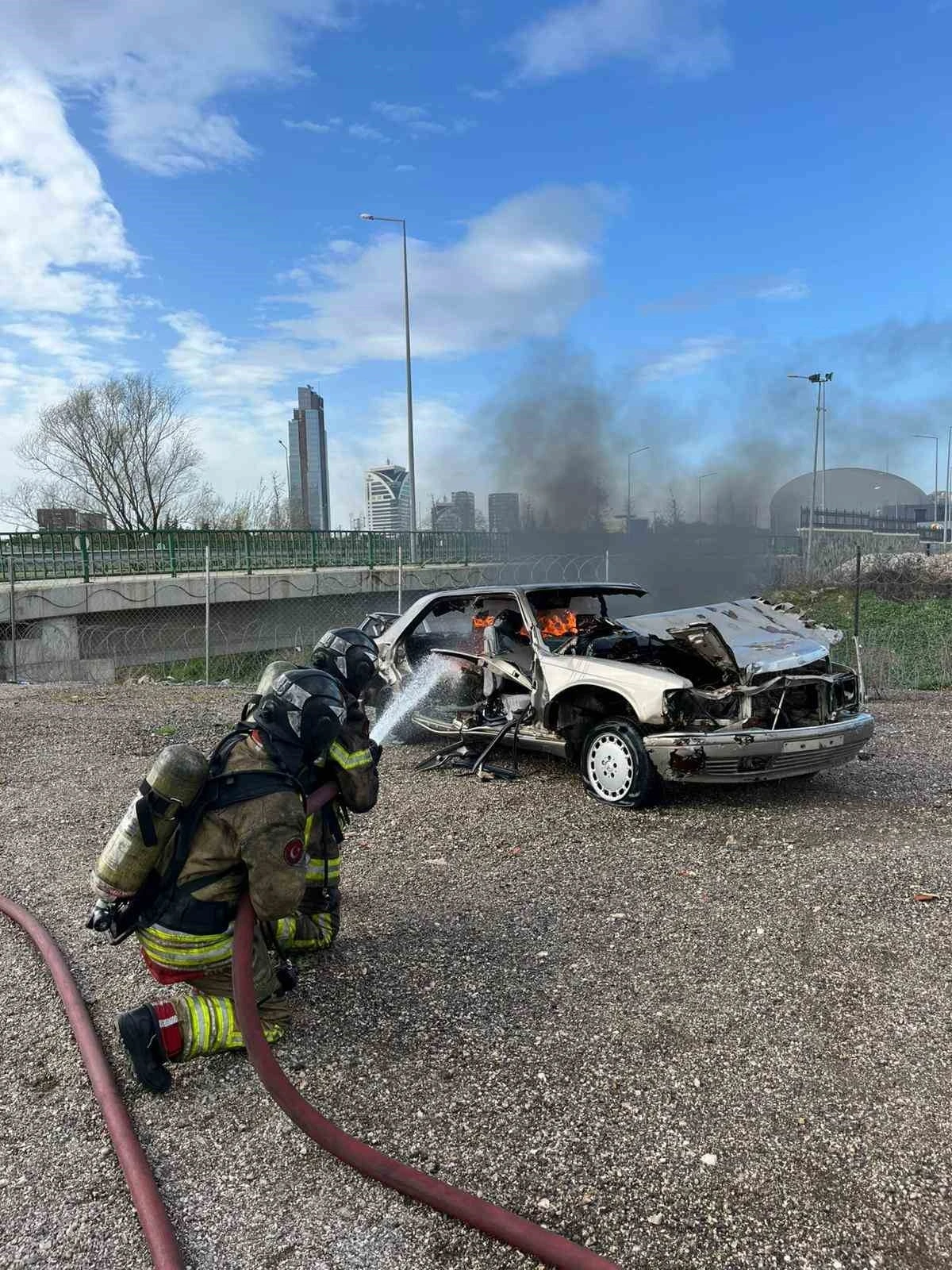 B&uuml;y&uuml;kşehir İtfaiyesi&rsquo;nden Ko&ccedil; &Uuml;niversitesi personeline eğitim
