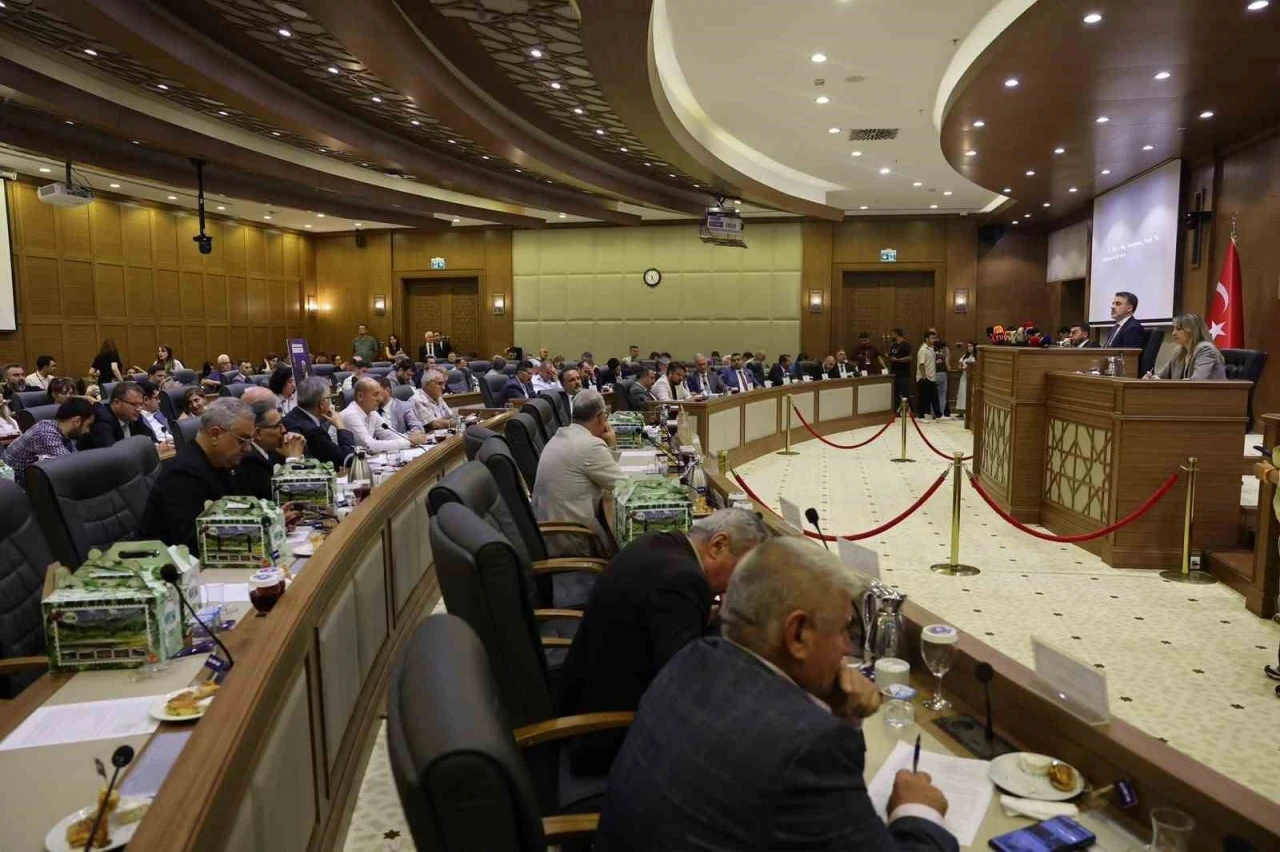 B&uuml;y&uuml;kşehir Meclisi&rsquo;nden stratejik kararlar
