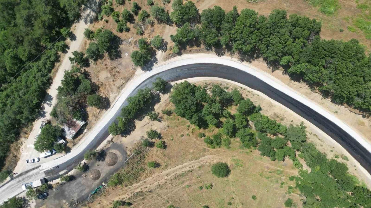 B&uuml;y&uuml;kşehir, Osmangazi&rsquo;nin Dağak&ccedil;a yolunu yeniledi
