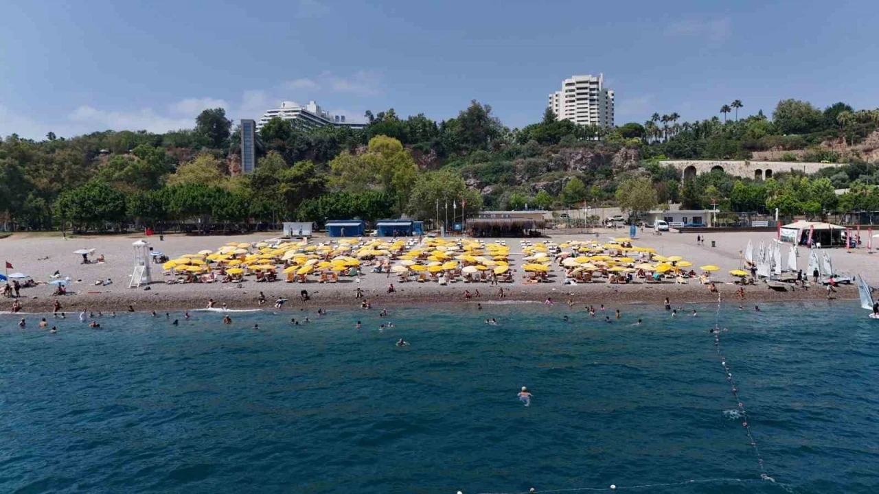 Büyükşehir plajları tatilcilerin gözdesi oldu

