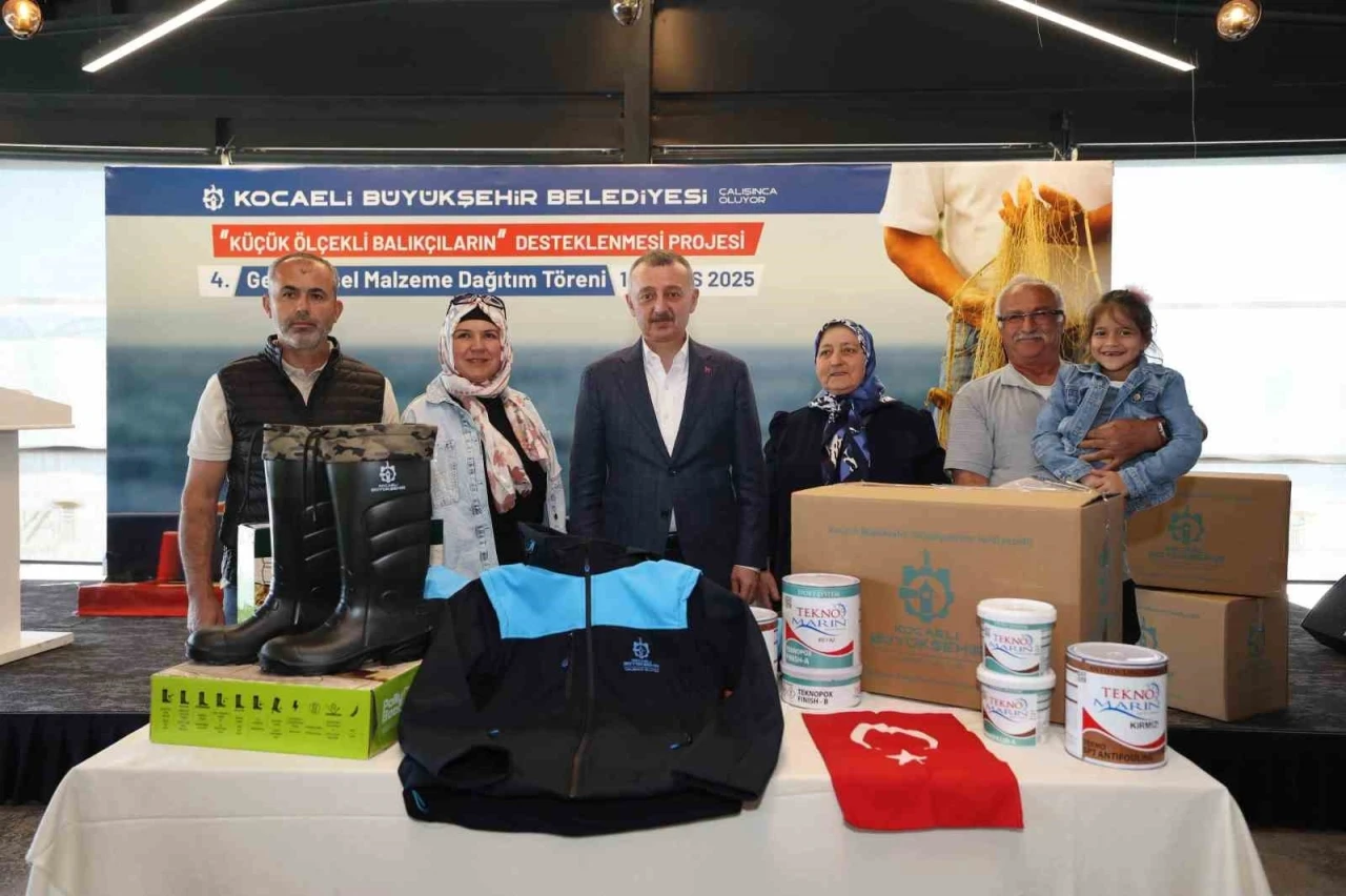 Büyükşehir son 4 yılda bin 229 balıkçıya malzeme desteği verdi
