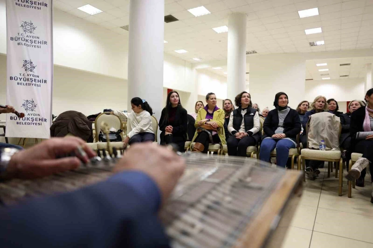 B&uuml;y&uuml;kşehir T&uuml;rk Sanat M&uuml;ziği Korosu yılsonu g&ouml;sterisine hazırlanıyor
