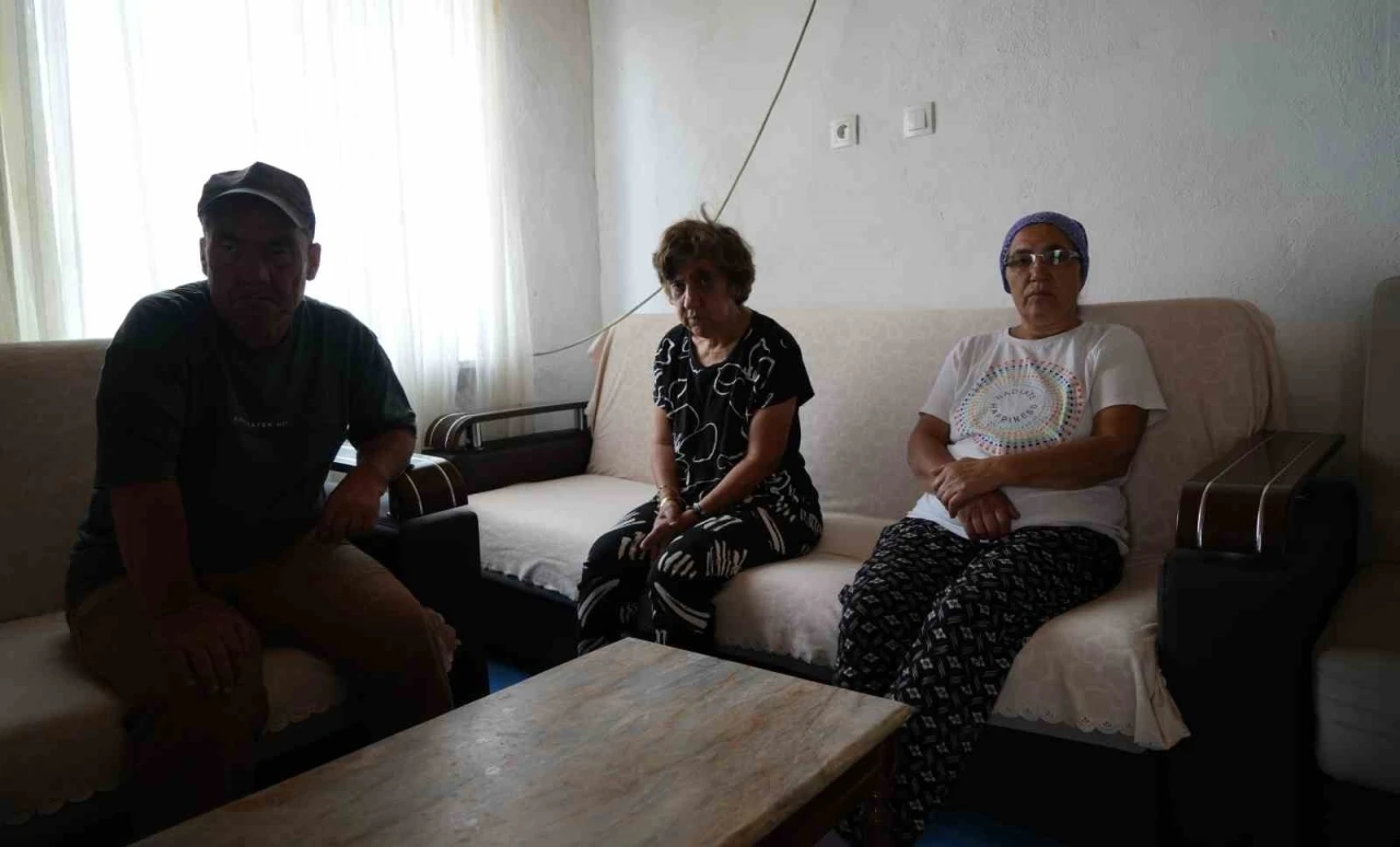 Büyükşehirden köye umutlu dönüş: Engeli kardeşlerine yuva kurmak isteyen abla hayaline kavuştu
