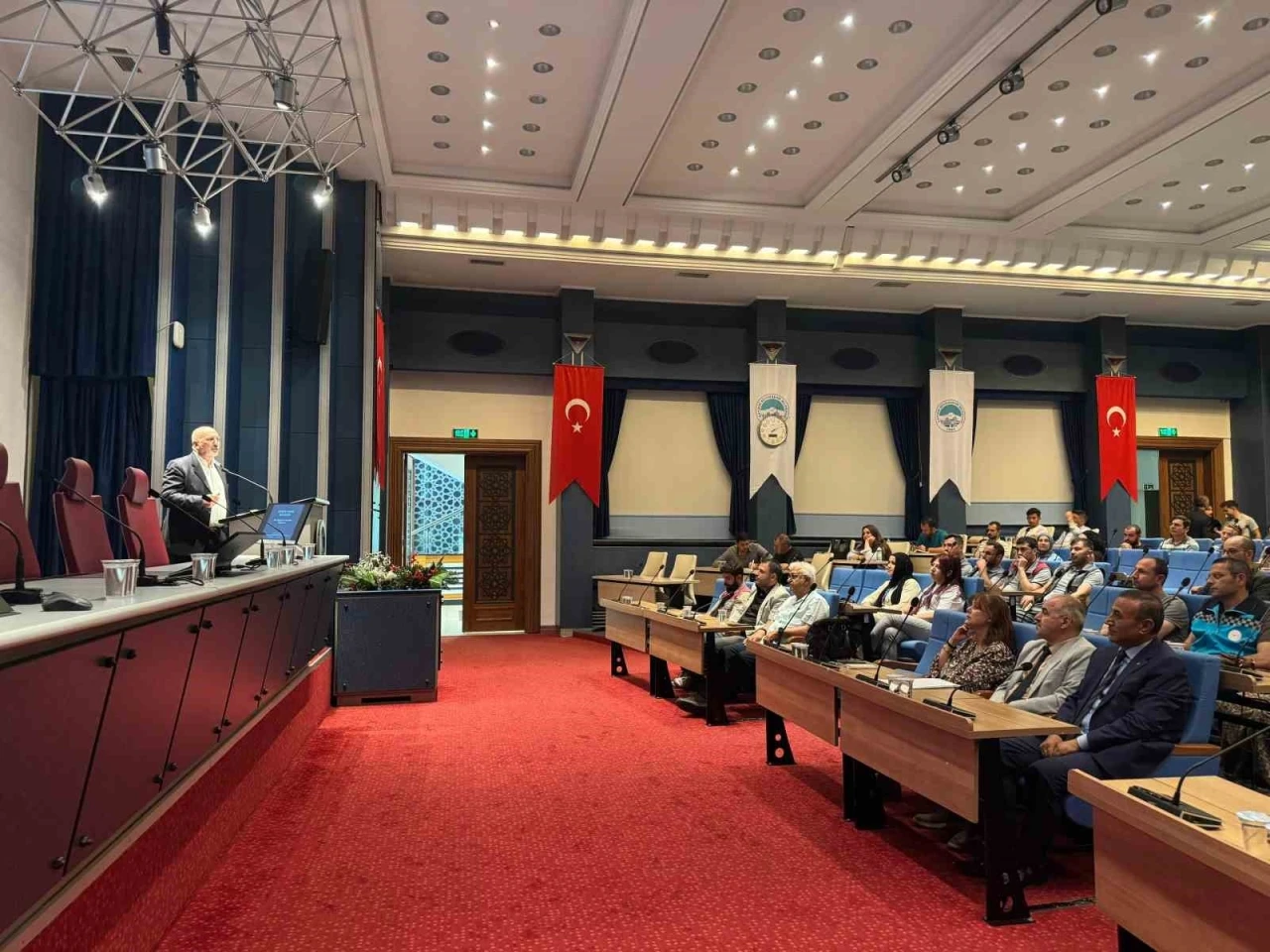 Büyükşehirden ‘Vektör Zararlılarla Mücadele’ konulu önemli seminer
