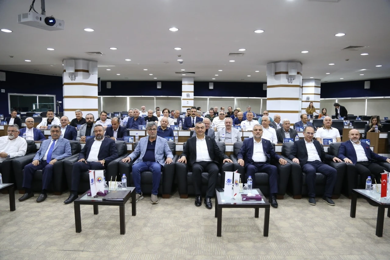 Büyüksimitci: "Sanayicinin önünü görebildiği bir iklime hepimizin ihtiyacı var"
