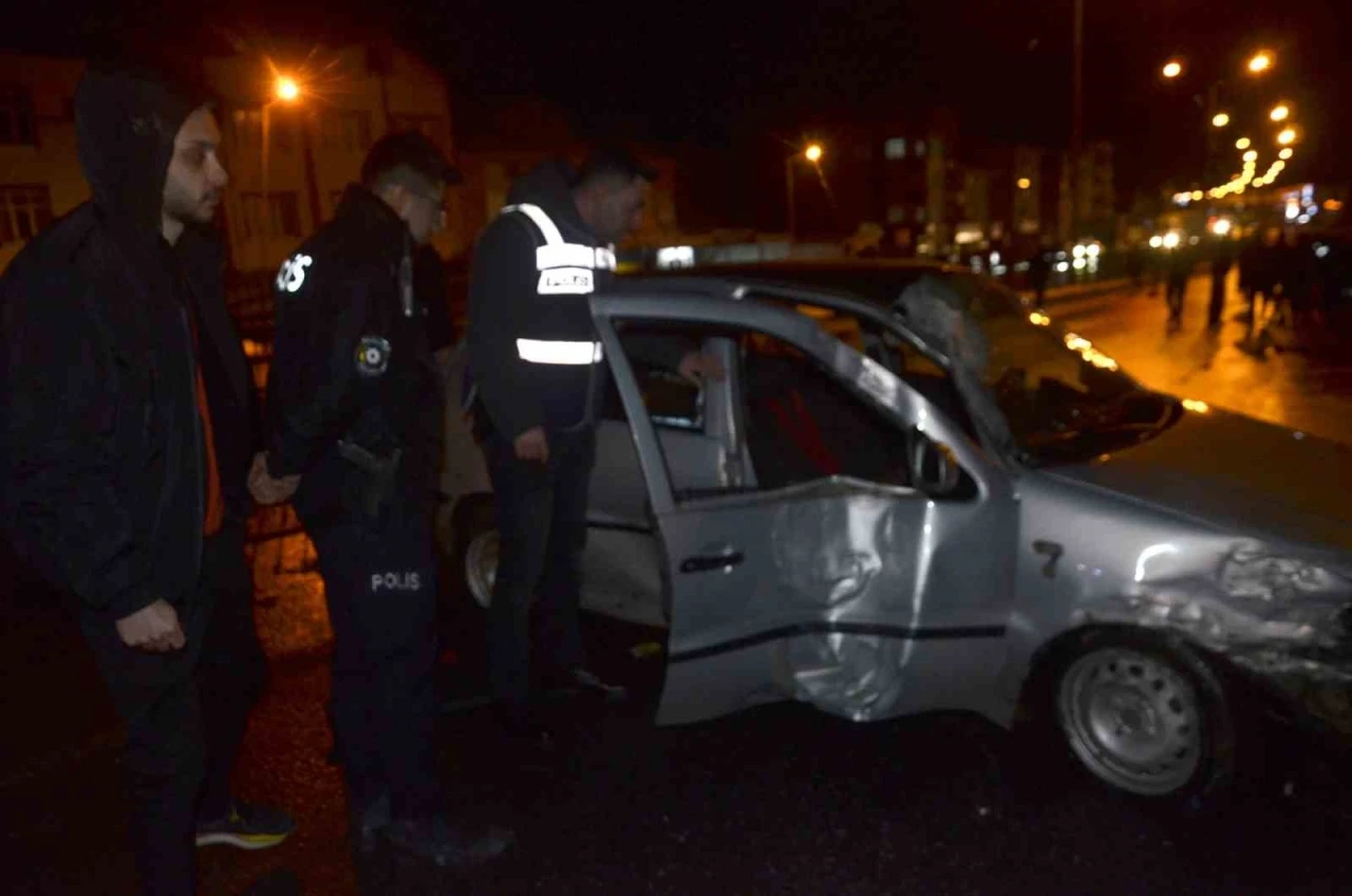 Buzlanma zincirleme kazaya neden oldu
