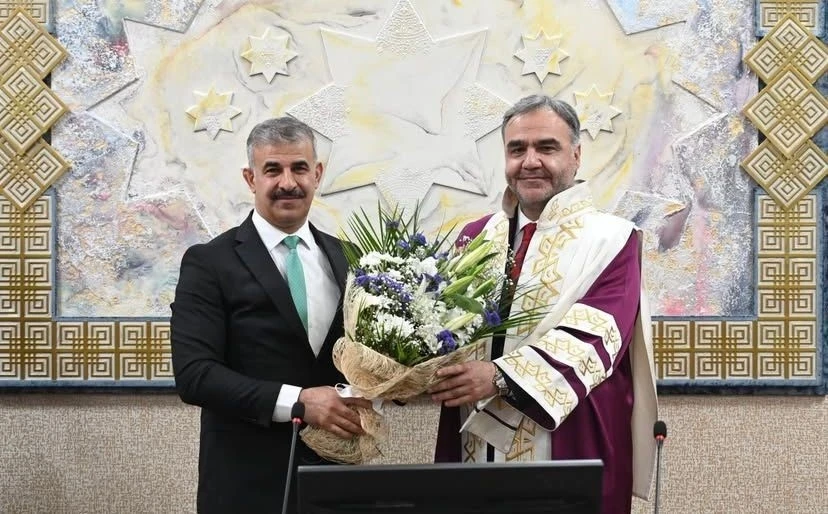 ÇAKÜ’de Rektör Prof. Dr. Mevlüt Karata görevi teslim aldı
