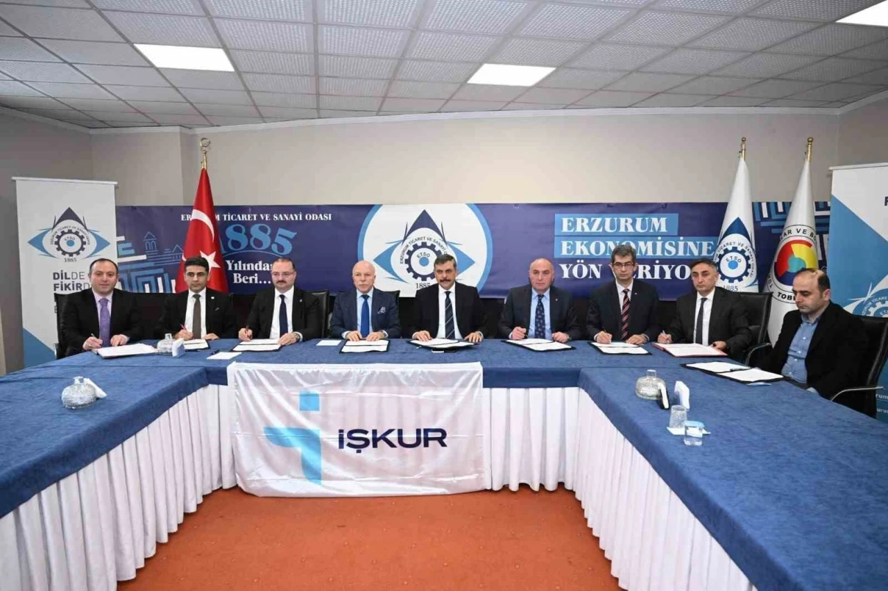 Çalışma hayatına nefes aldıracak Nitelikli İş Gücü Yetiştirme Programı (NİYEP) Türkiye’de ilk kez ETSO’da imzalandı