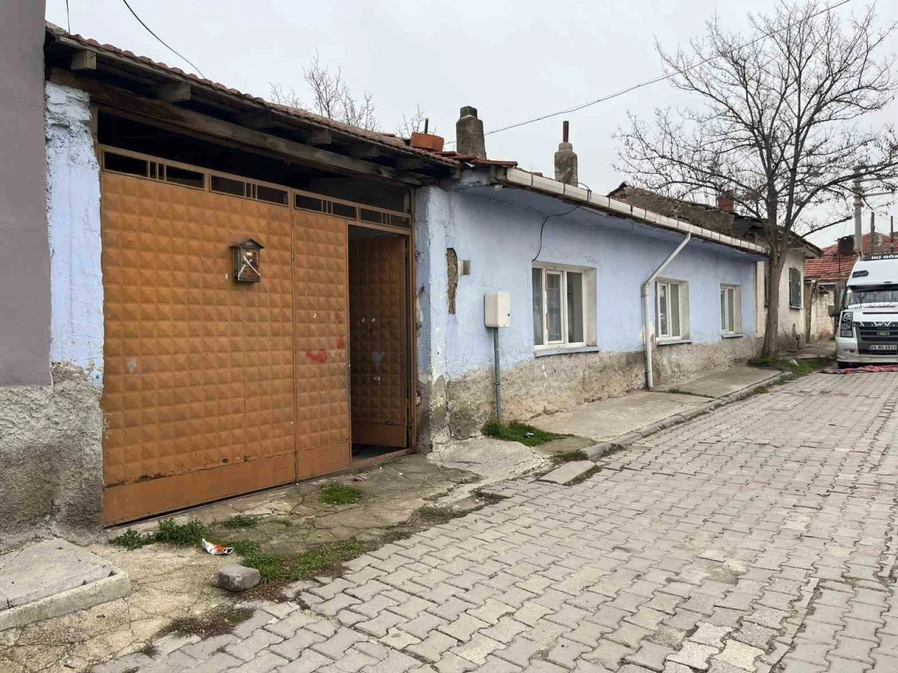 &Ccedil;amaşır makinasındaki ka&ccedil;ak elektrik gen&ccedil; kadını &ccedil;arptı
