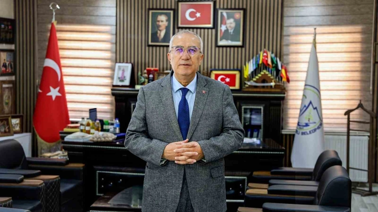 &Ccedil;ameli Belediye Başkanı Cengiz Arslan: "Bayram paylaşmakla g&uuml;zeldir"

