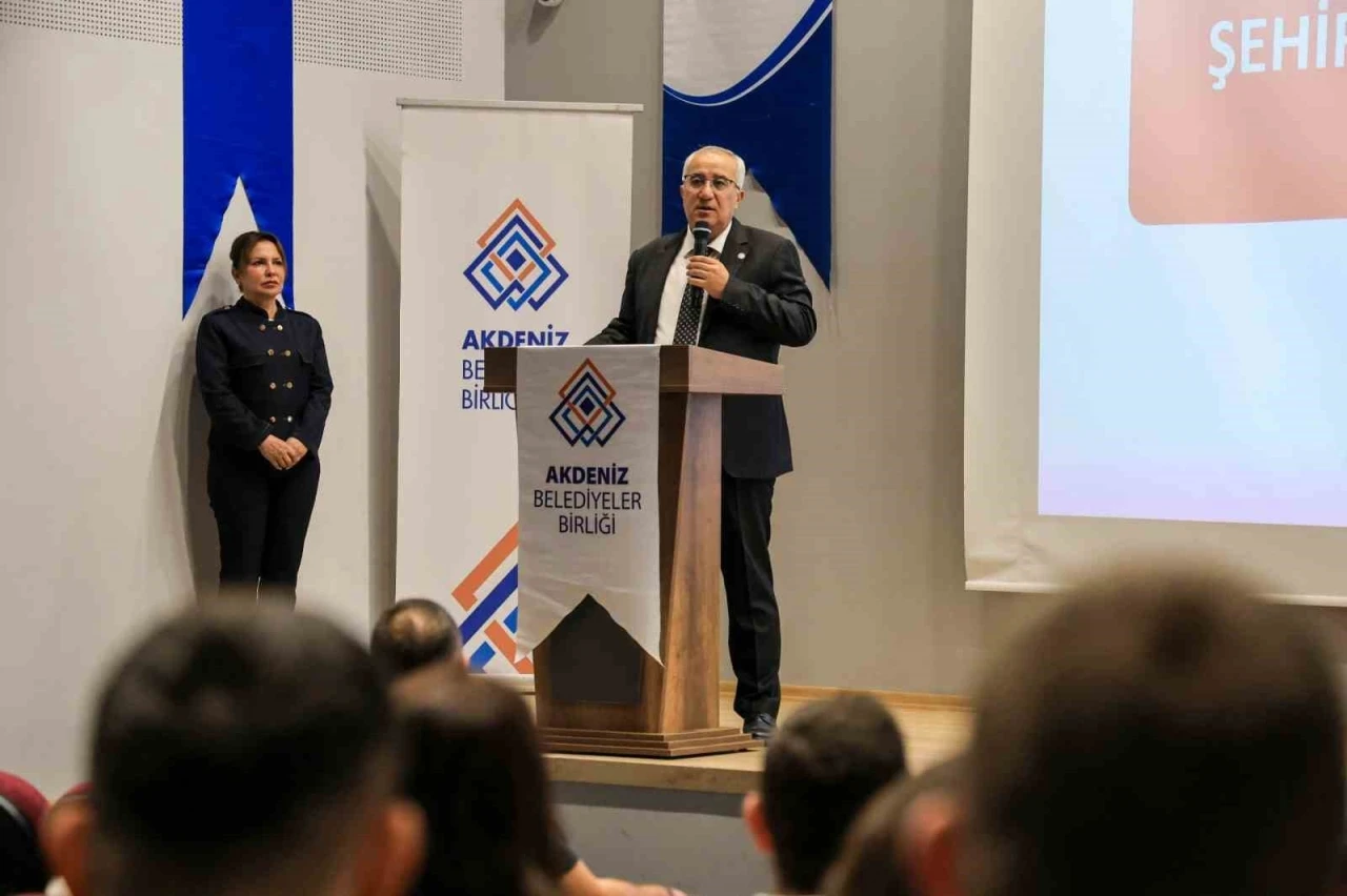 Çameli ‘Şehir Planlaması ve Kentsel Dönüşüm’ eğitimine ev sahipliği yaptı
