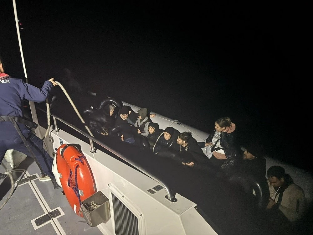 &Ccedil;anakkale&rsquo;de 34 ka&ccedil;ak g&ouml;&ccedil;men yakalandı
