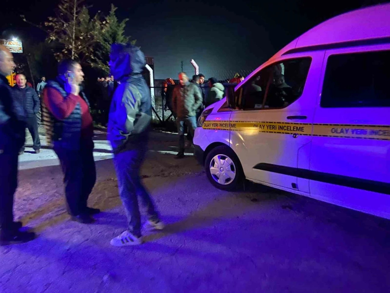 &Ccedil;anakkale&rsquo;de eski karı-koca silahla vurularak &ouml;ld&uuml;r&uuml;ld&uuml;
