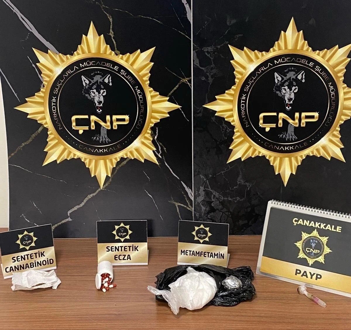 &Ccedil;anakkale&rsquo;de uyuşturucu operasyonlarına 5 tutuklama
