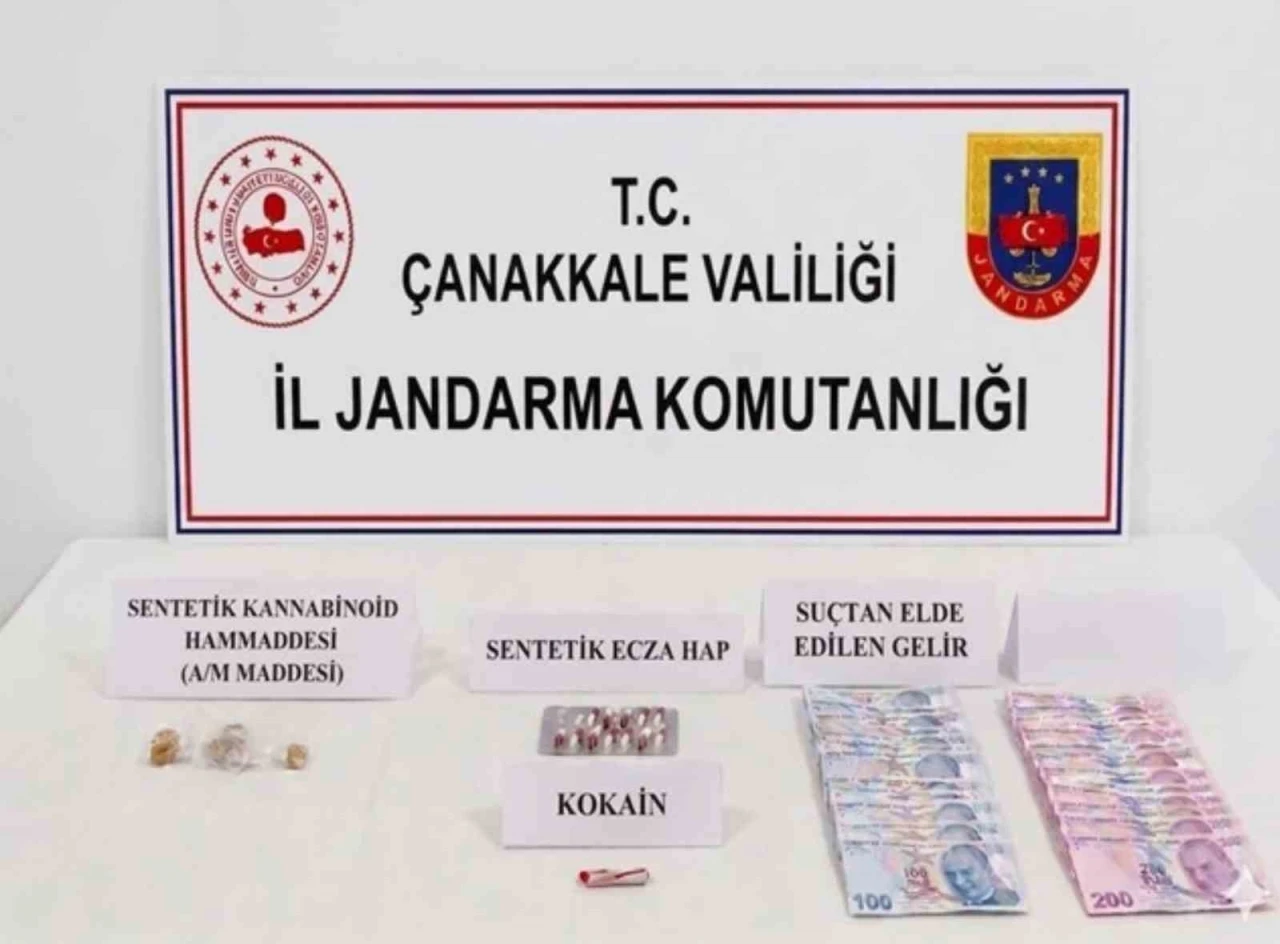 &Ccedil;anakkale&rsquo;de uyuşturucu operasyonu: 3 ş&uuml;pheli tutuklandı
