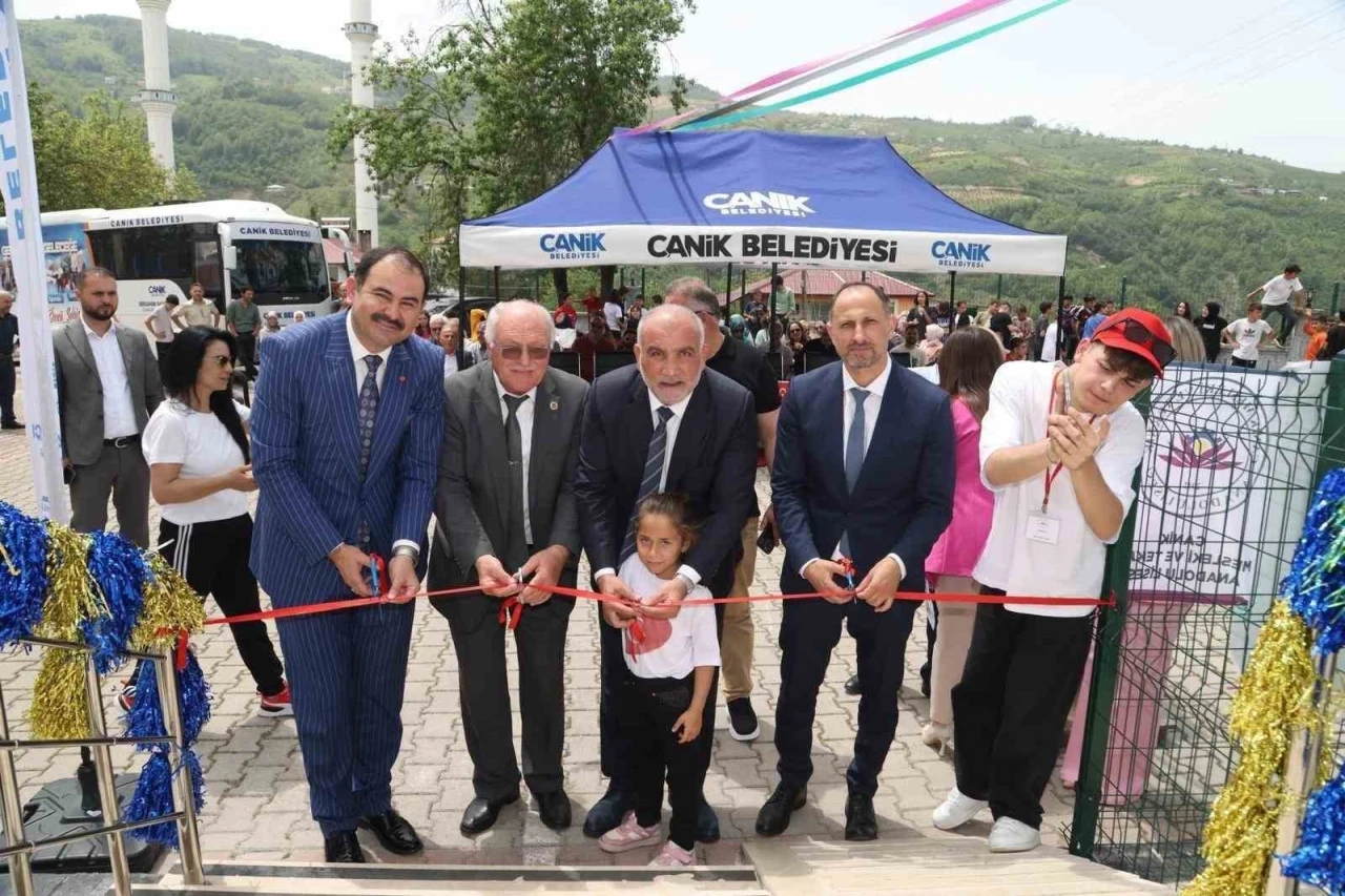 Canik Belediyesi, ’26. Canik Akıl ve Zeka Oyunu Sınıfı’nı açtı
