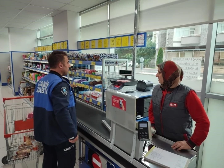 Canik&rsquo;te marketlere denetim
