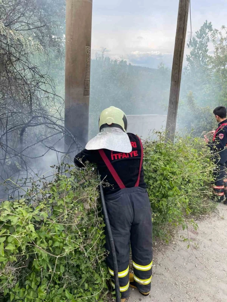 Çankırı’da arazi yangını
