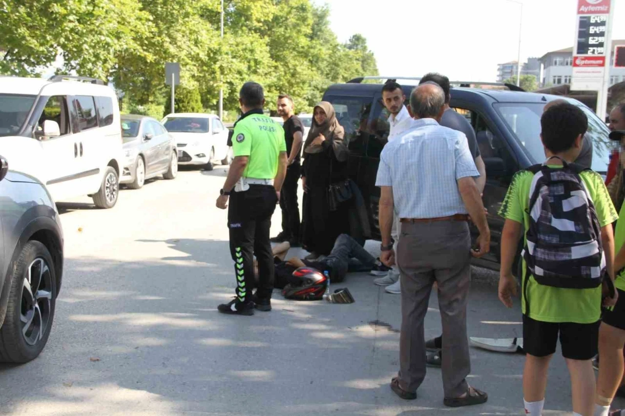&Ccedil;arşamba&rsquo;da otomobille motosiklet &ccedil;arpıştı: 1 yaralı
