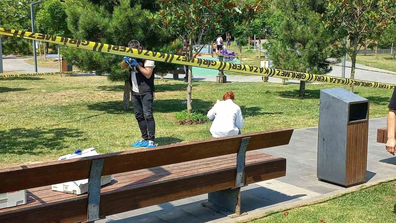 &Ccedil;atalca&rsquo;da boşanma aşamasındaki koca eşini boğazından bı&ccedil;akladı
