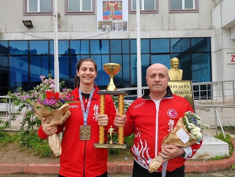 Çay bahçesinden çıkıp, Avrupa şampiyonu oldu
