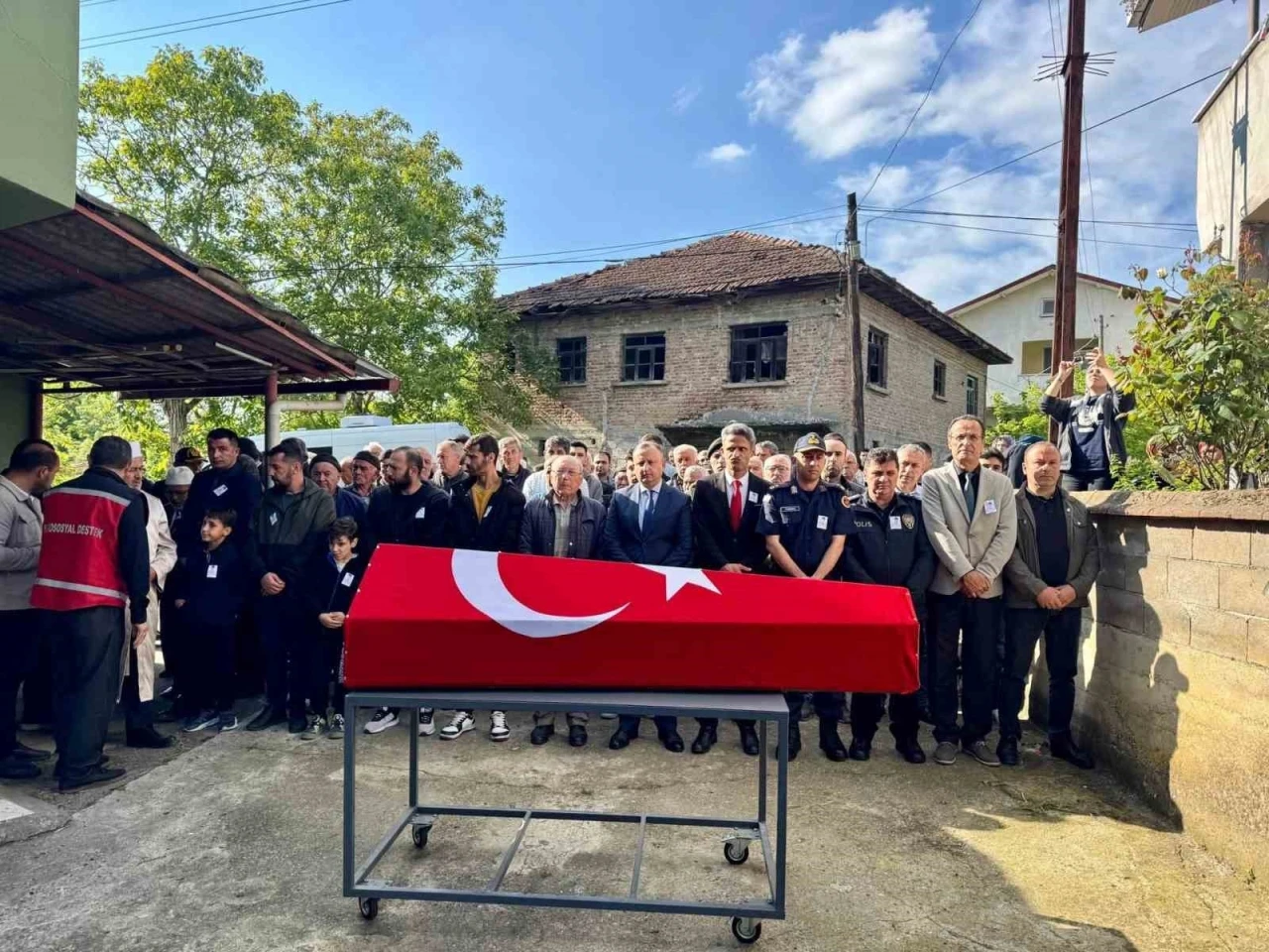 &Ccedil;aycuma&rsquo;da malul gazi Satılmış Ermiş&rsquo;e son g&ouml;rev
