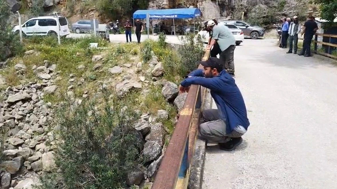 &Ccedil;ayda kaybolan gen&ccedil; 5 g&uuml;nd&uuml;r aranıyor

